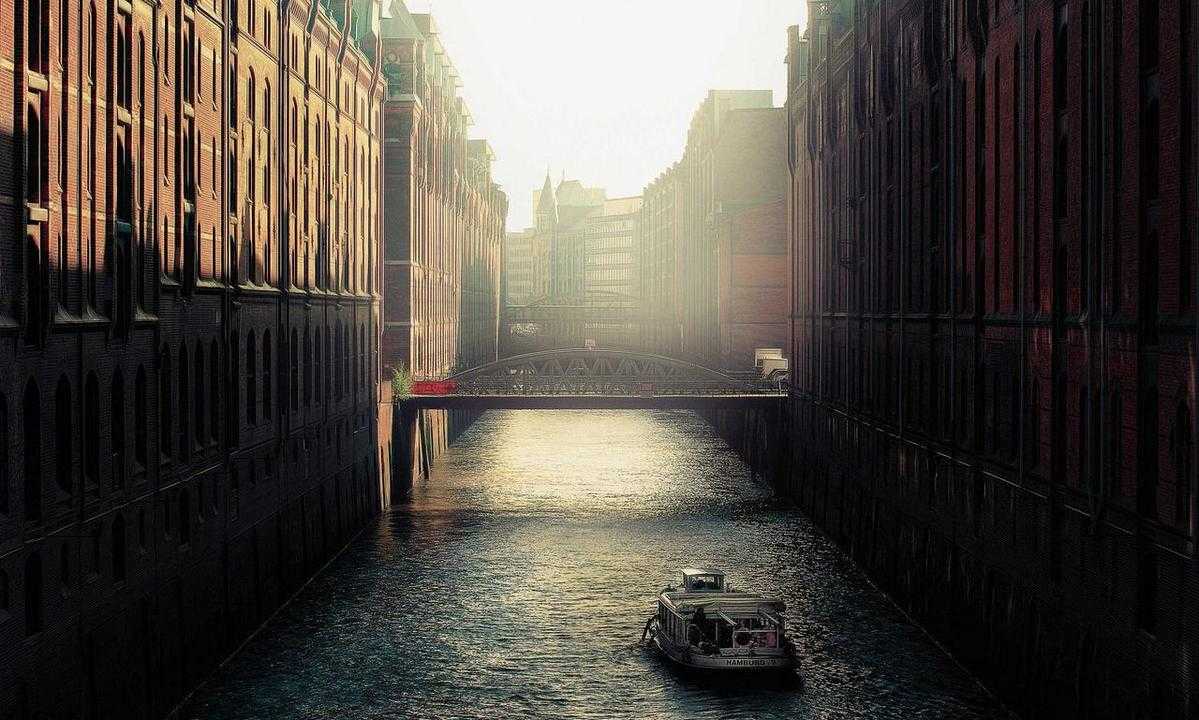 adin ross sister naked